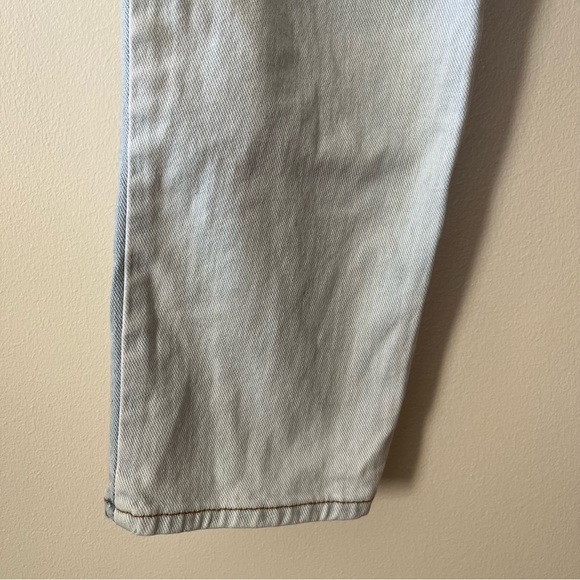 Pacsun Two Toned Light Wash Mom Jean - Picture 11 of 11